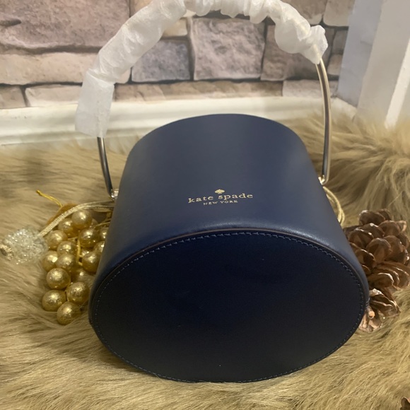 ⛔️SOLD⛔️Authentic KATE SPADE Leather/metal ice bag - Picture 11 of 11